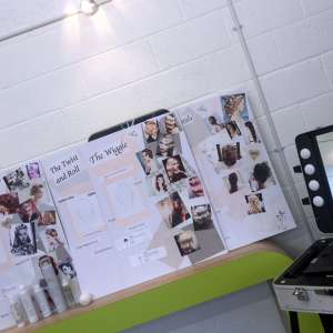 Hair Up Education Shelley´s Aberkenfig,, Bridgend, Mid Glamorgan